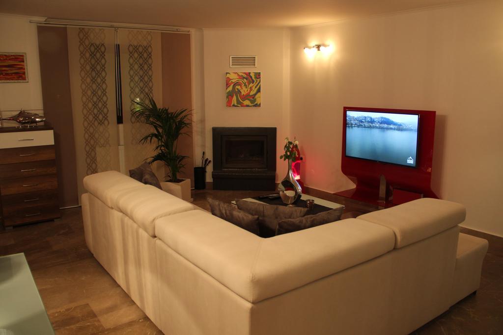 Studio 48 Thessalonique Extérieur photo